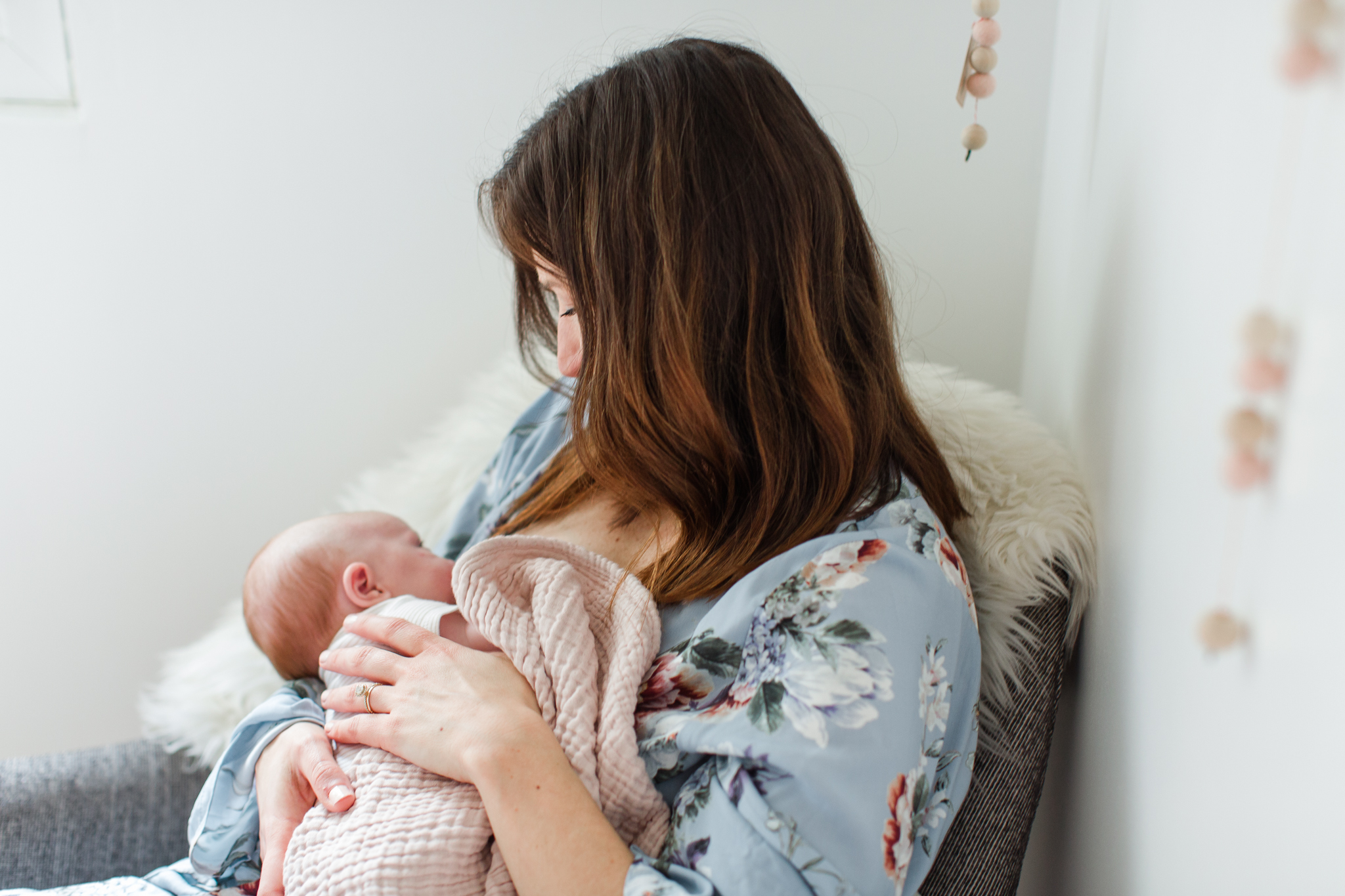 Gear Guide: Everything You Need For Breastfeeding - The Mama Notes