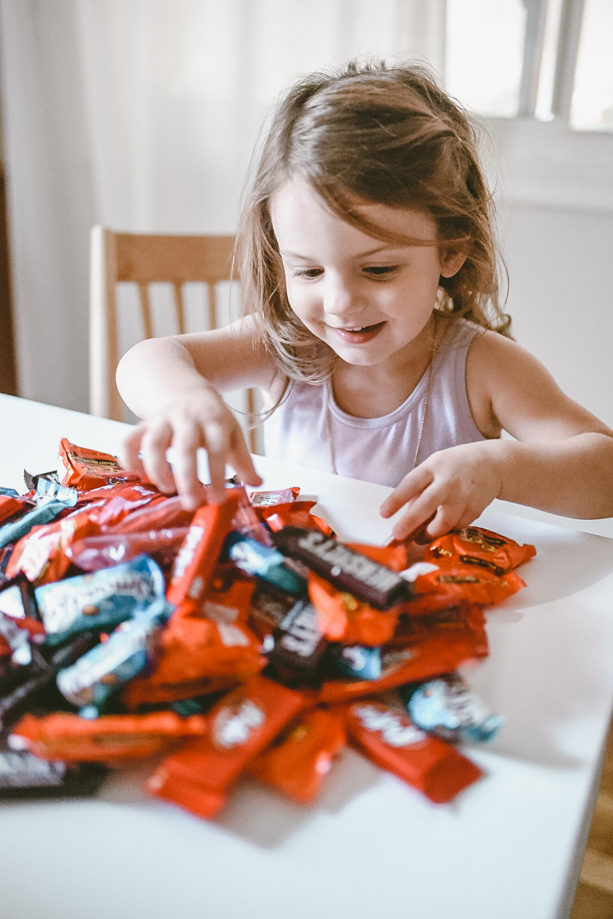 Why You Need To Let Your Kids Eat Their Halloween Candy - The Mama Notes