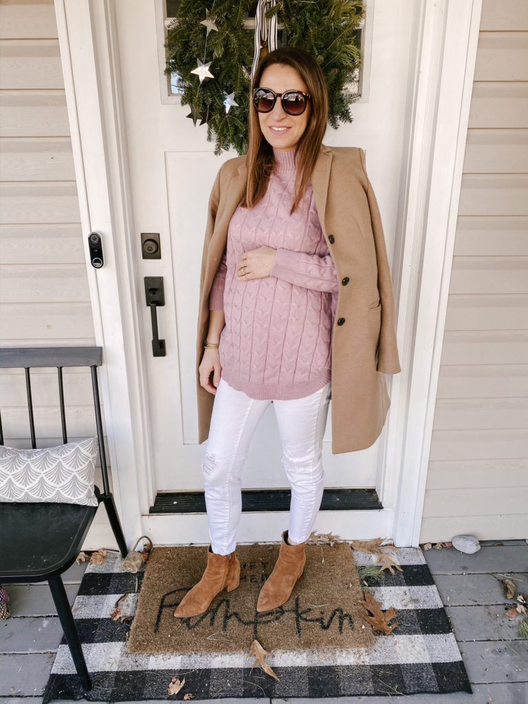 20 Maternity Outfit Ideas For Winter - The Mama Notes