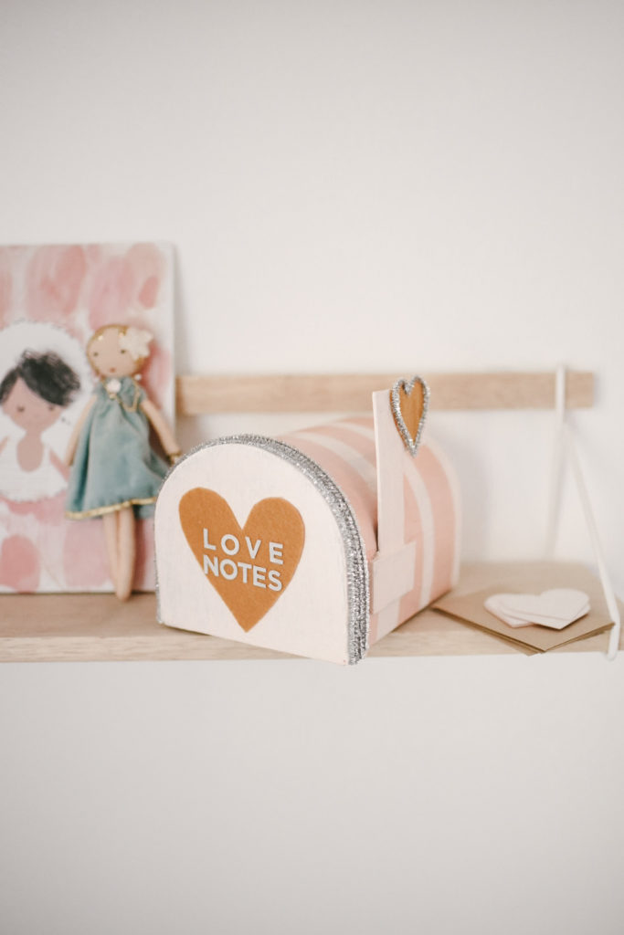 Valentine's Day Love Notes Box - The Mama Notes