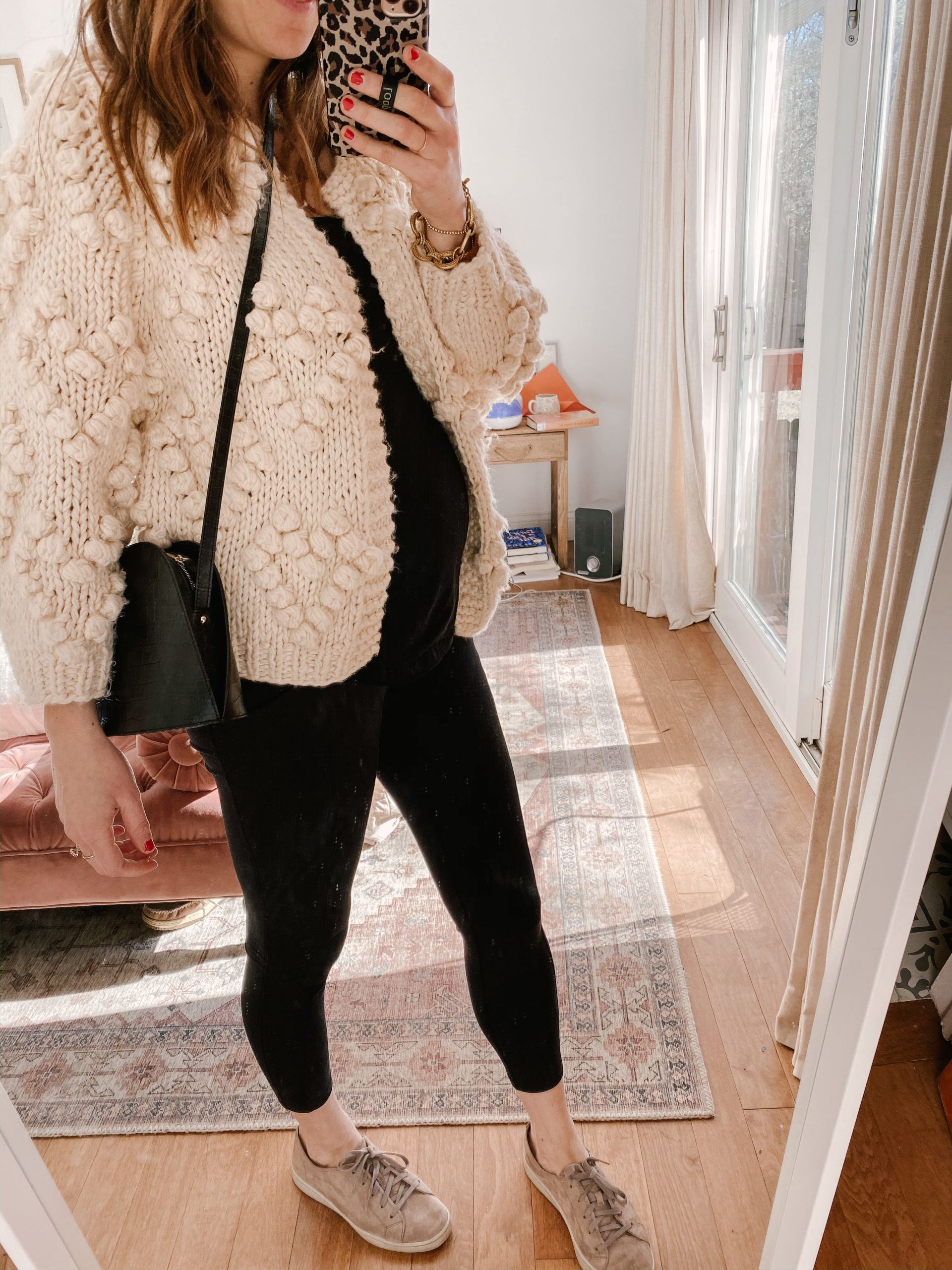 The Stylish Winter Maternity Outfits To Wear If You're Pregnant